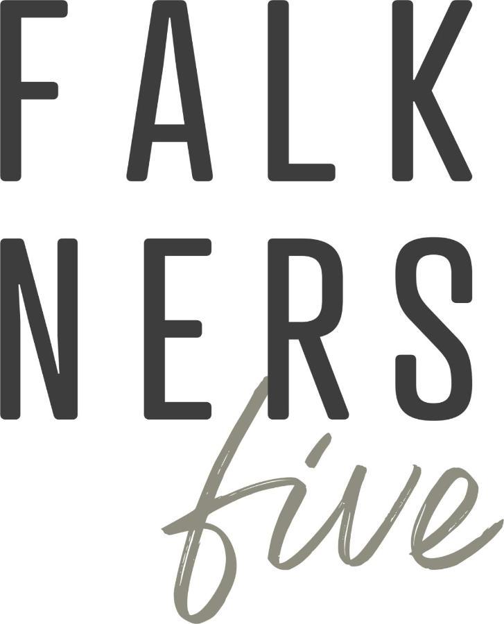 Falkners Five Oetz Luaran gambar